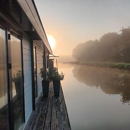 Bb De Woonboot Lejlighed Anna Paulowna Eksteriør billede